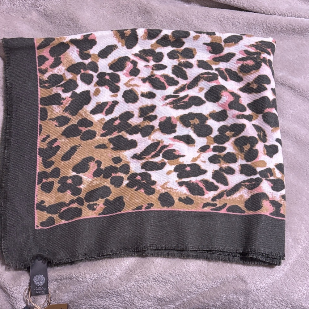 Vince Camuto… 36x84 Inch Leopard Print Scarf - Green,Tan, Cream & Pink… NWT